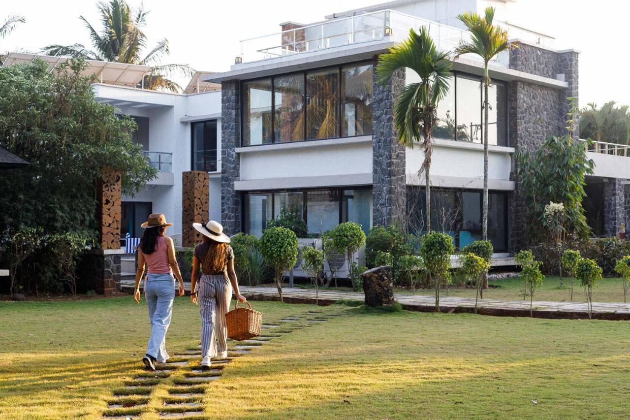 Our Beloved Summer: Stayvista Villa with Pool, Tennis, and Jacuzzi Alibag Exterior photo